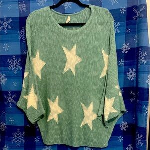 Green Star Patterned butterfly sleeve sweater